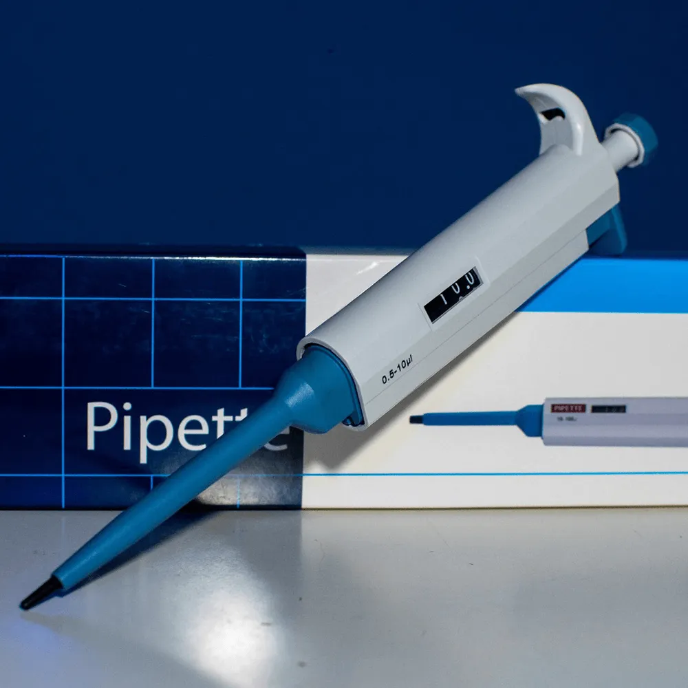 Pompe à pipette à volume réglable (0,5 à 10 µl)